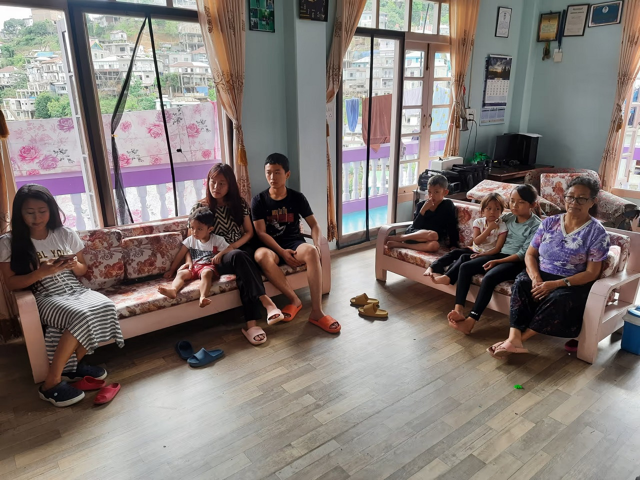 family sofac89ce431.jpg