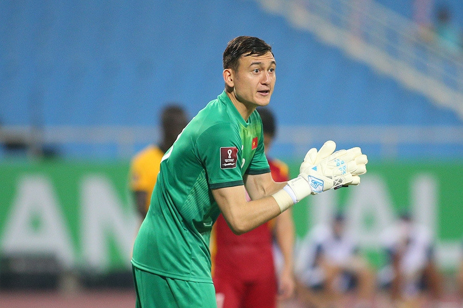 HLV Troussier 'lệnh' đặc biệt với Đặng Văn Lâm