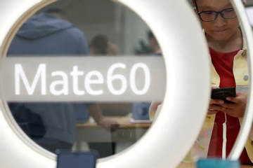 Huawei Mate 60 Pro sử dụng 47% linh kiện 'cây nhà lá vườn'