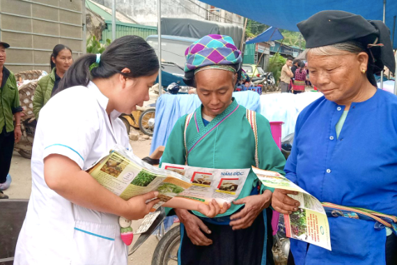 Hà Giang đa dạng truyền thông cho người dân phòng tránh ngộ độc thực phẩm