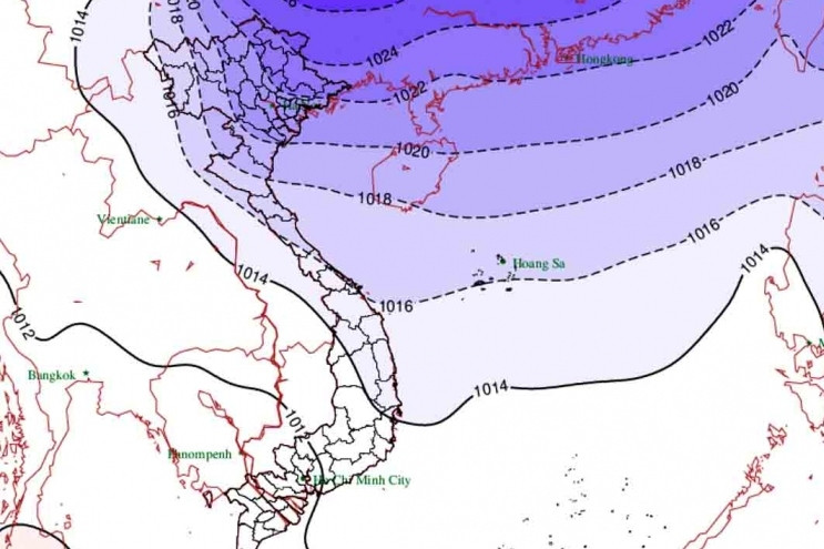 Strong cold grips northern Vietnam, heavy rain spreads across localities