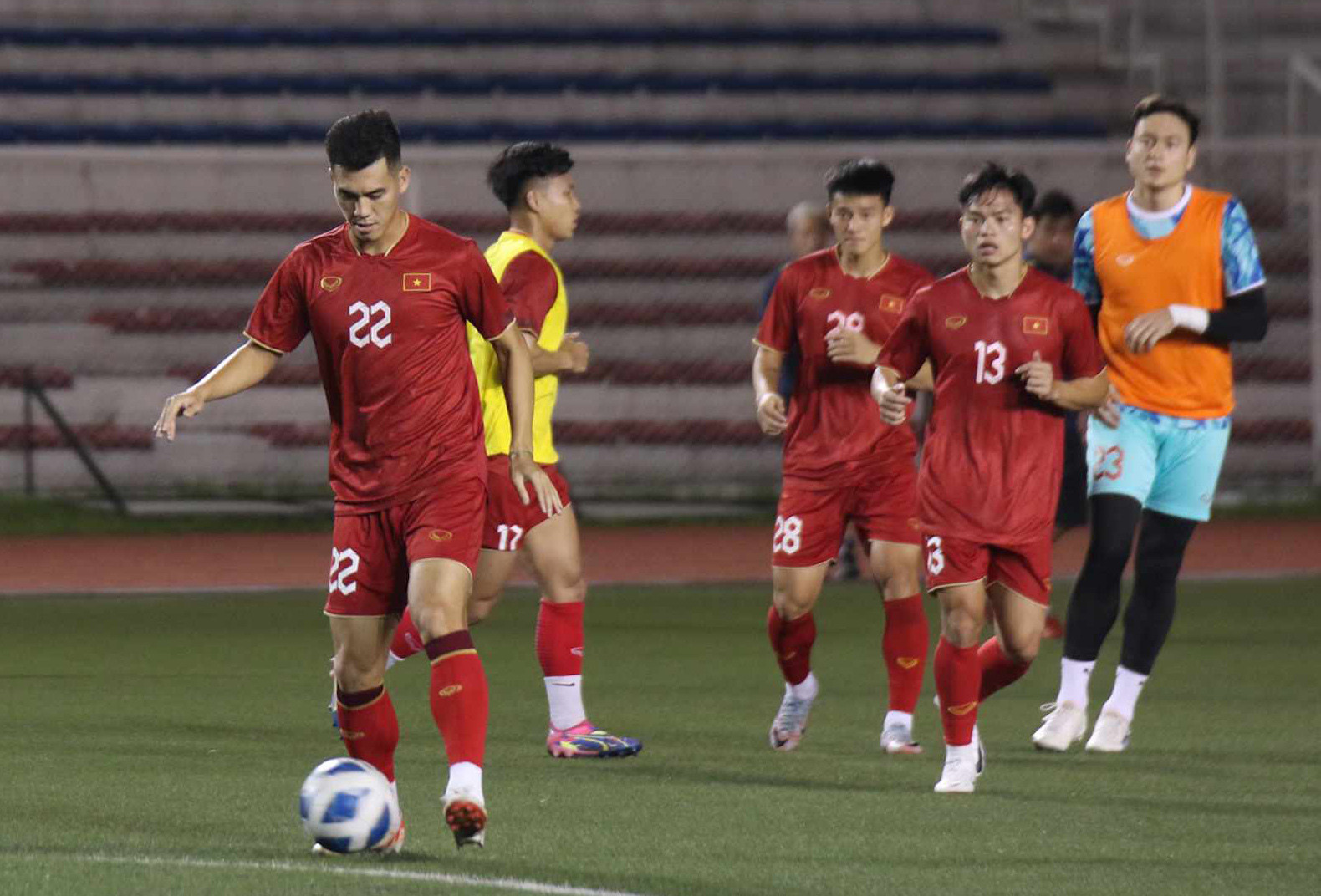 tuyen viet nam 10.jpg