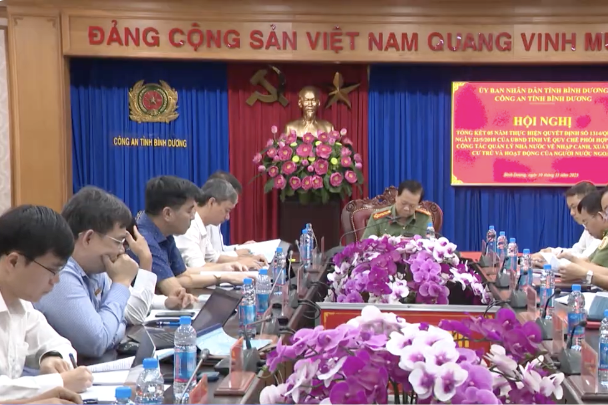 Bình Dương tổng kết hoạt động nhập cảnh, xuất cảnh cư trú của người nước ngoài