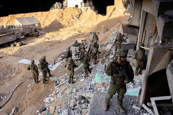 Hamas muốn thả 50 con tin để ngừng bắn, Israel bị tố tập kích cơ sở LHQ ở Gaza