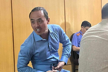 Tuyên án 2 Việt kiều làm loạn ở tiệm massage, tấn công cảnh sát