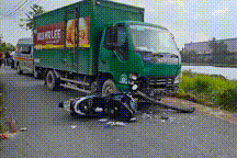 Người đàn ông tử vong thương tâm sau khi tông trực diện xe tải chạy ngược chiều