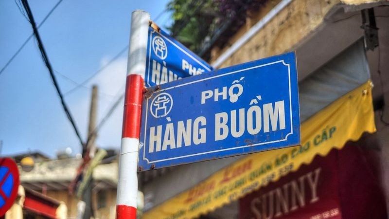 pho hang buom.jpg