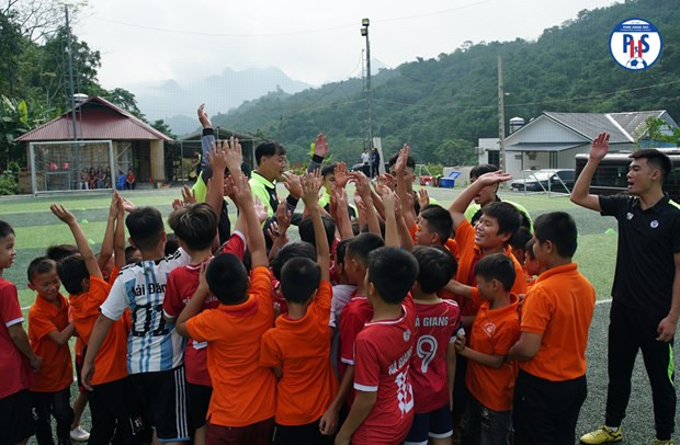 “Hello Dream Day” charity event held in Ha Giang hinh anh 1