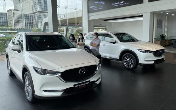 Car market encounters stagnation despite strong discounts hinh anh 1