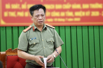 Đại tá Trần Xuân Ánh trực tiếp chỉ đạo xử lý hàng trăm tin báo đường dây nóng