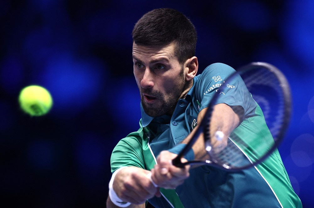 Djokovic hạ Hurkacz, đoạt vé bán kết ATP Finals 2023