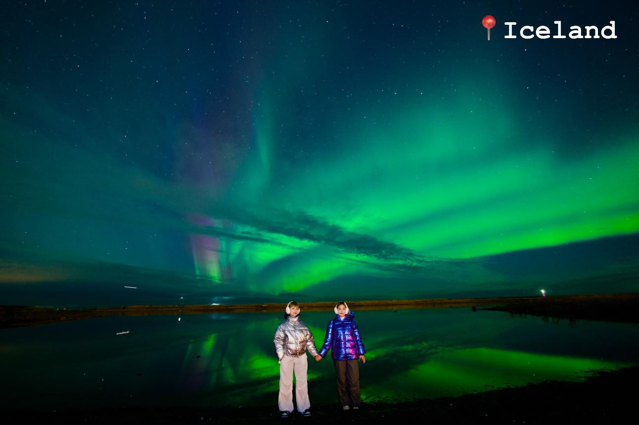 doi ban than du lich chau au.jpg