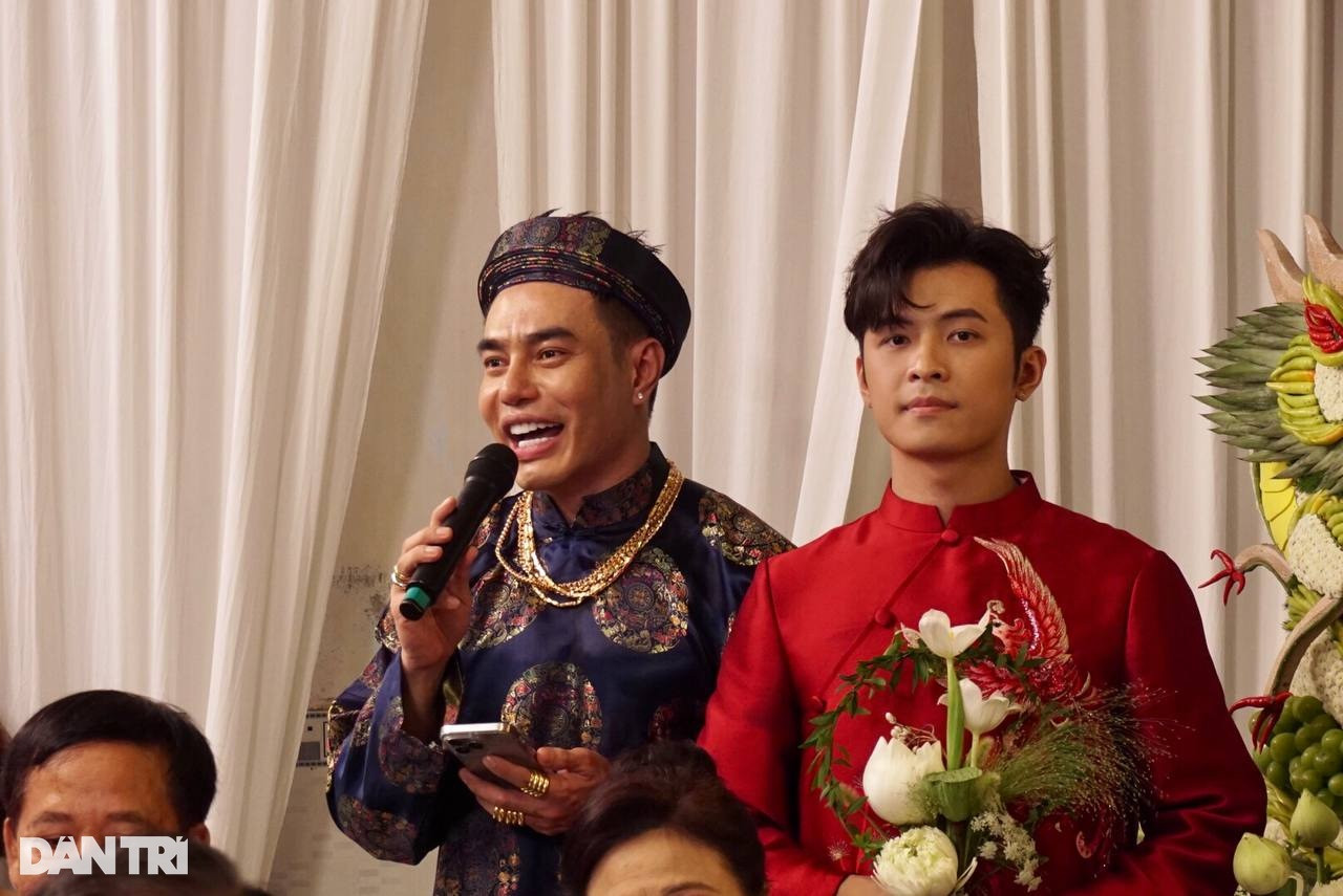 Lễ cưới Puka, Gin Tuấn Kiệt: Đón dâu bằng sà lan, cô dâu nhận 20 cây vàng - 8