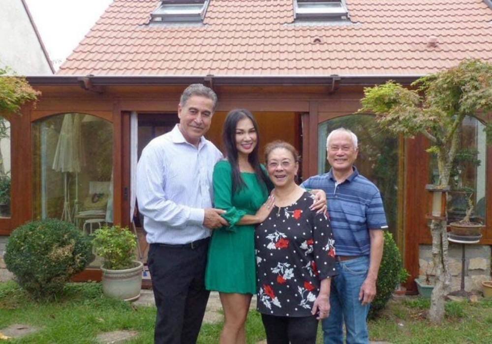 batch dd3823194882995500661387936960201425858477480n 15333282.jpg