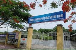 Phó hiệu trưởng tử vong tại trường học