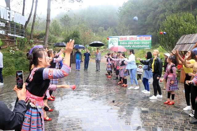 Tourism sector urged to develop national tourism brand