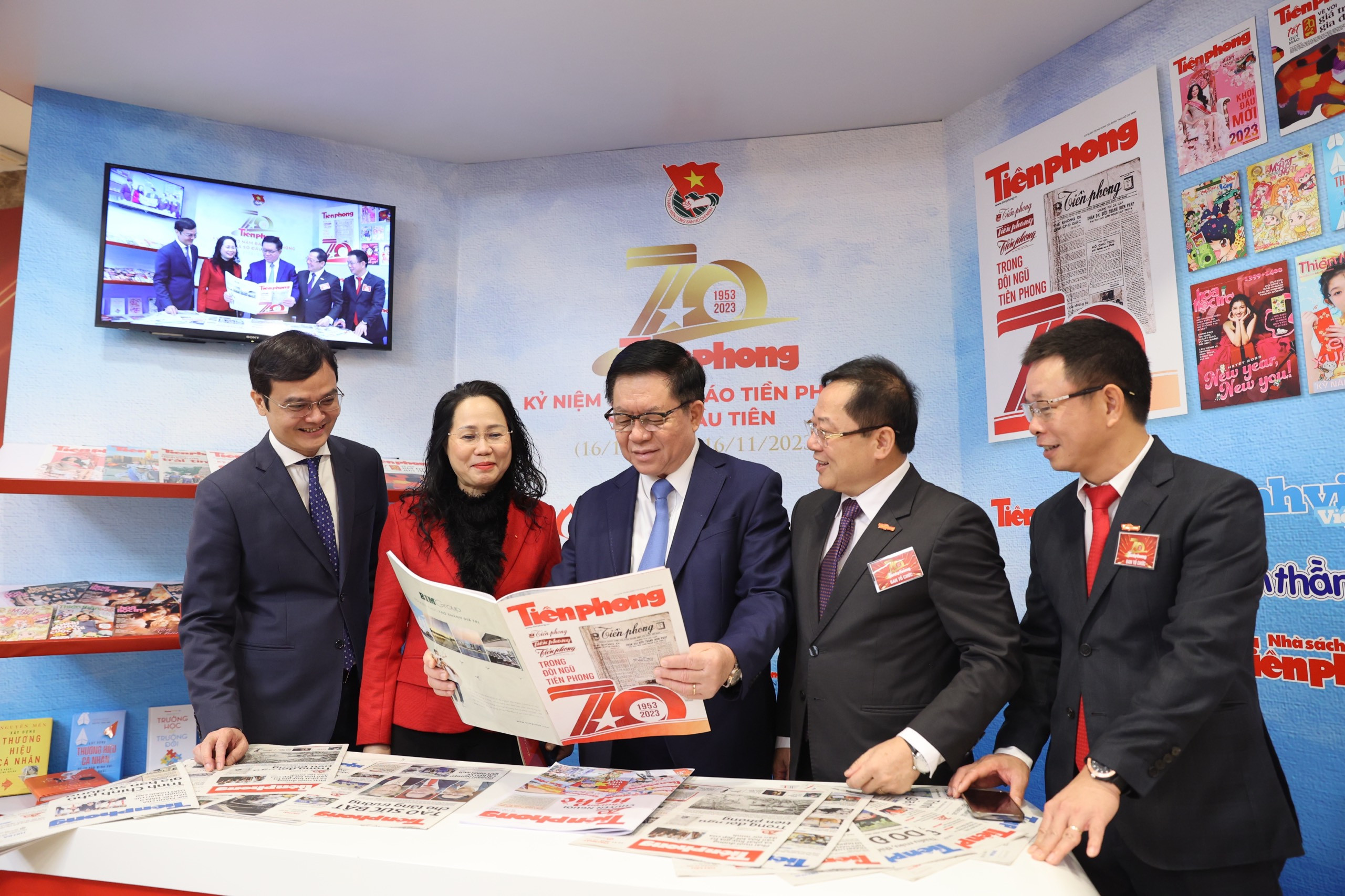 z4888283509050 fb0328de71db867e71fd448a3b1c2f0a.jpg