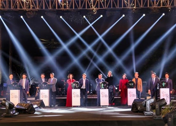 Hanoi Creative Design Festival opens hinh anh 1