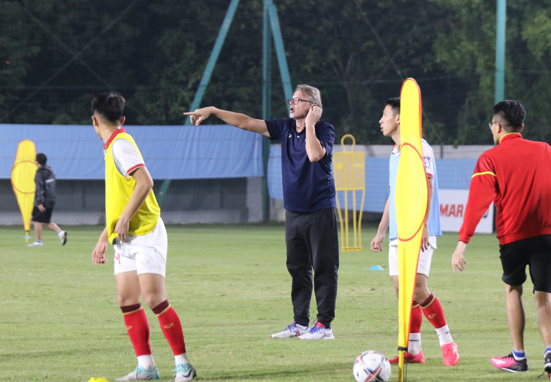 tuyen viet nam 6.jpg