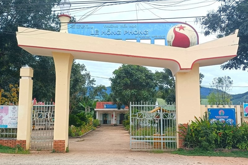 Vụ hỗ trợ giáo viên 1 triệu, trường thu lại 800.000: Hiệu trưởng vay tiền khắc phục