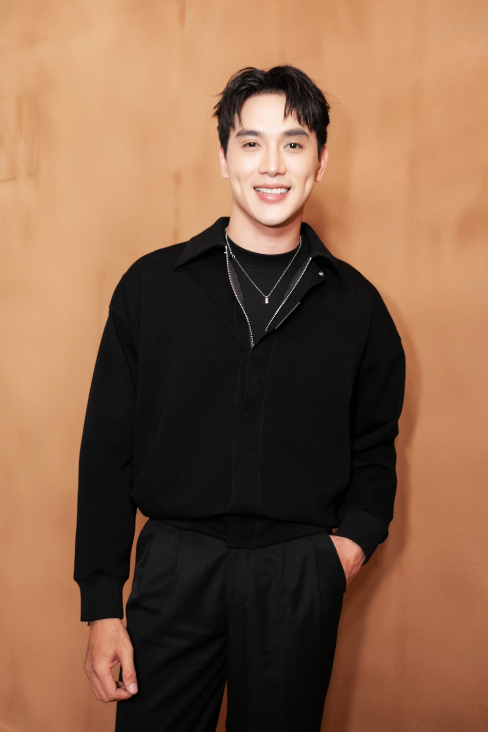 dien vien thuan nguyen.jpeg