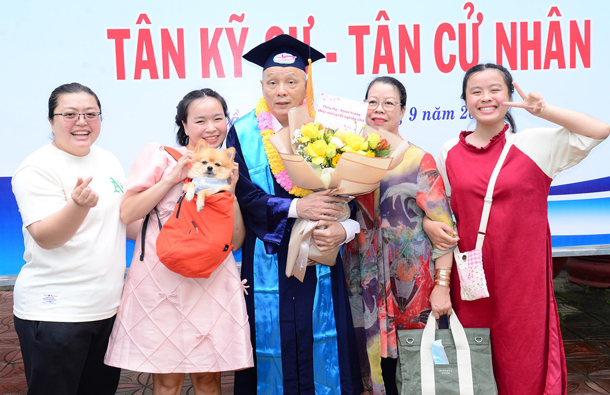 Bang dai hoc nam 60.jpg