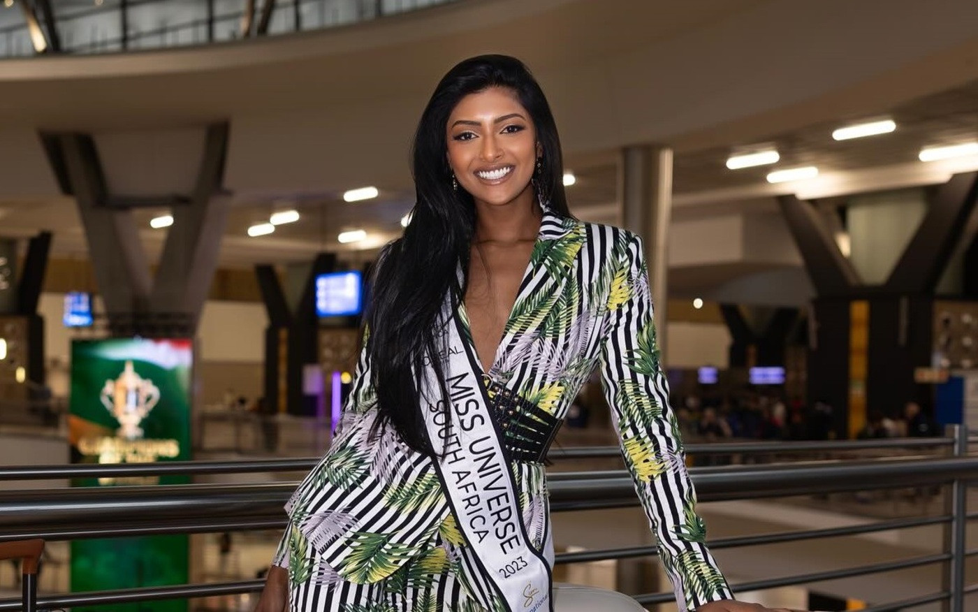 Dàn hoa hậu rực rỡ ở sân bay, lên đường đến El Salvador thi Miss Universe 2023