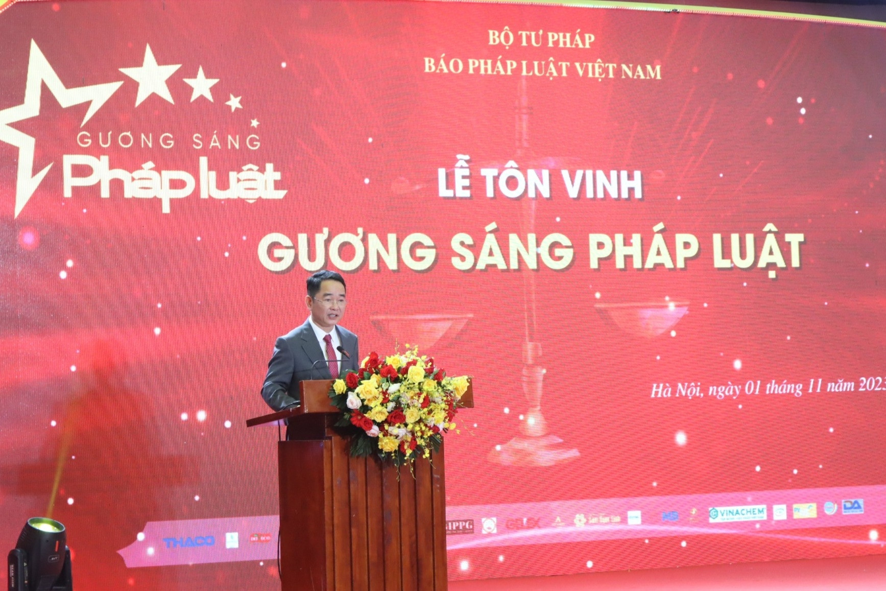 Tôn vinh 50 Gương sáng Pháp luật năm 2023