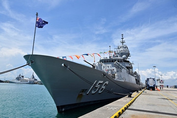 Thủ tướng Australia lên tiếng vụ tàu chiến Trung Quốc làm thợ lặn bị thương
