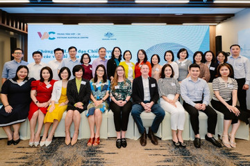Trung tâm Việt-Úc chia sẻ kiến thức lãnh đạo chiến lược khu vực công và quốc tế