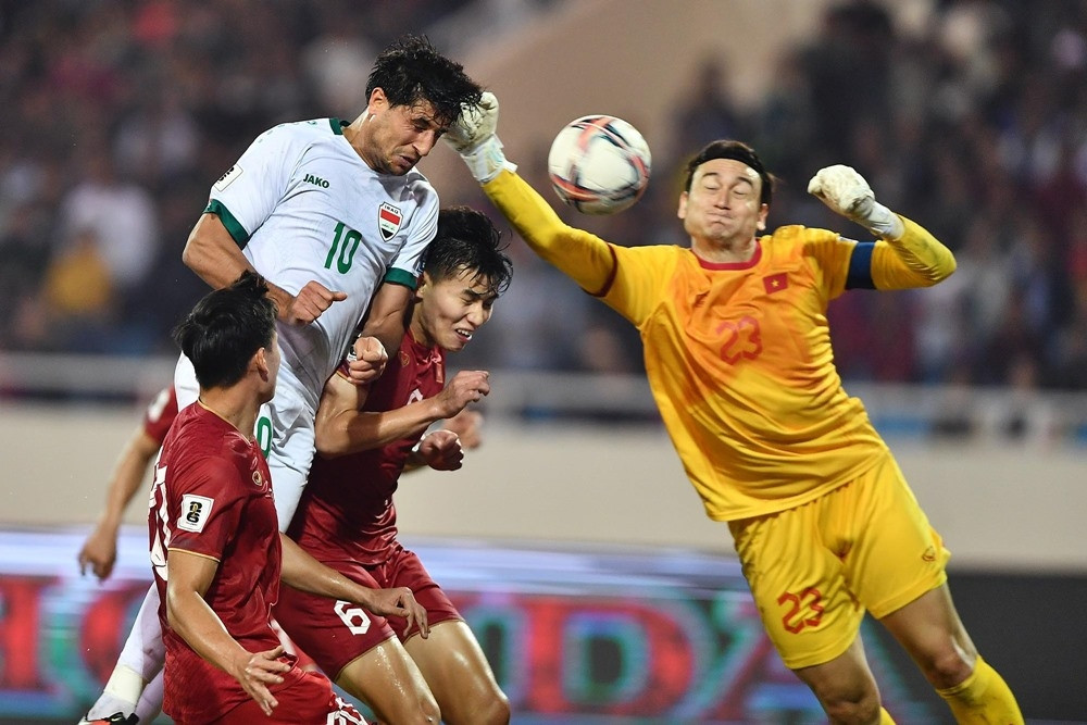 HLV Troussier: 'Chất lượng mặt sân thi đấu Mỹ Đình có vấn đề'