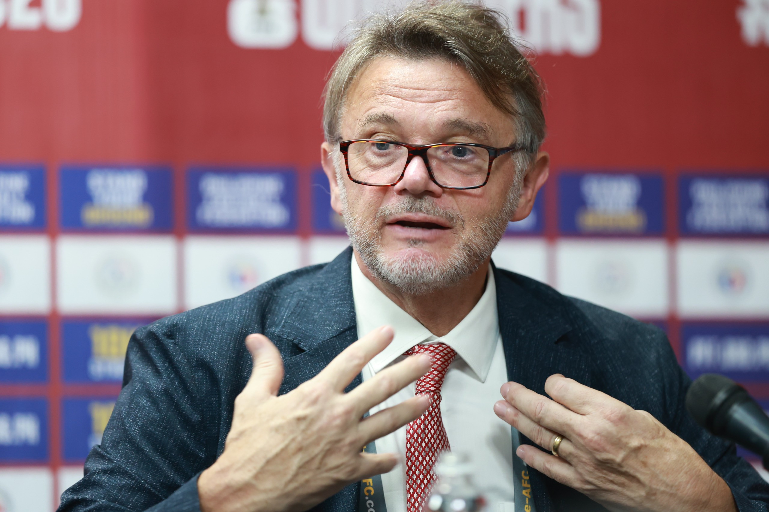 philippe troussier.jpg