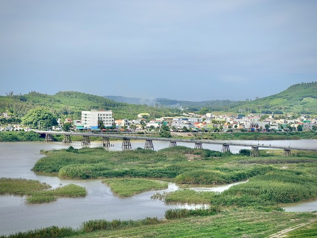 Vì sao Quảng Ngãi từ chối thẳng thừng đề nghị hỗ trợ 9,1 tỷ đồng làm phim? ảnh 1