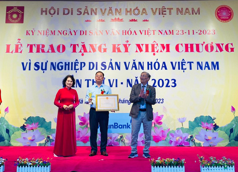 z4899515493617 8ede5cf3e8c32eaef383adb38d826c67.jpg