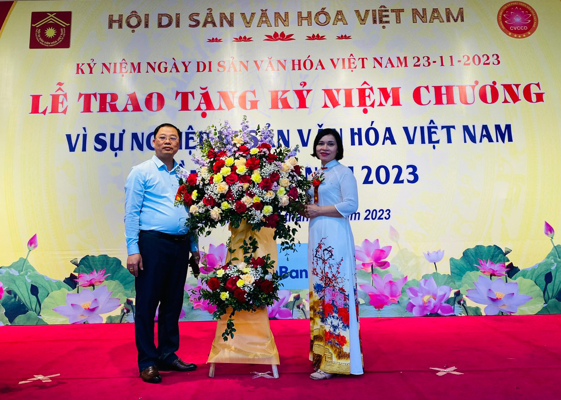 z4899558604656 934952560ccf594dfffd888582b84a77.jpg