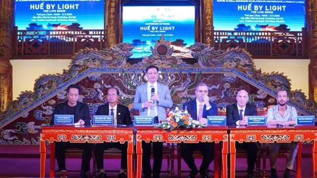 Hue by Light -The live show to take place in December