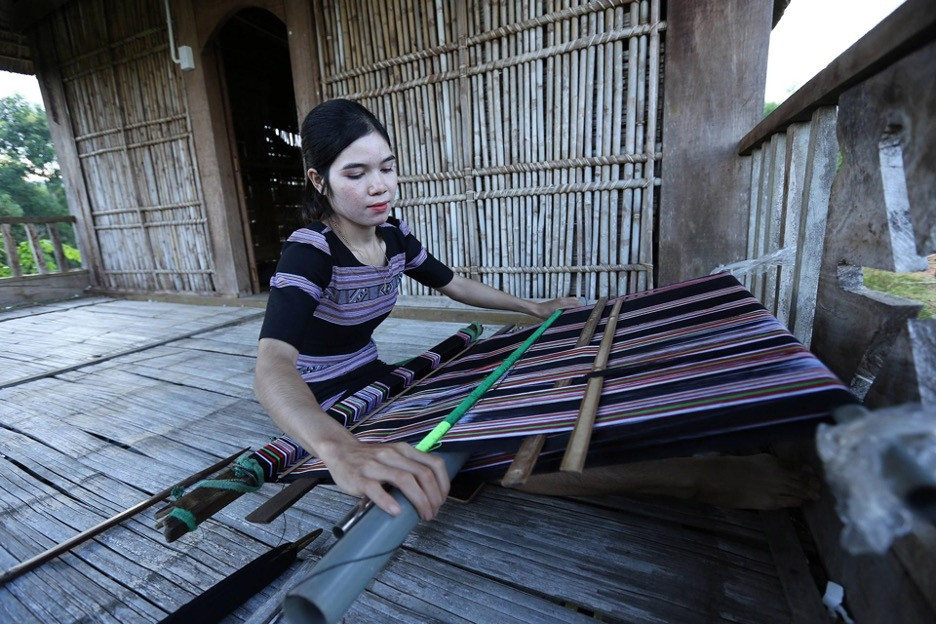 Quảng Ngãi đưa 'ánh sáng số' đến vùng đồng bào dân tộc thiểu số