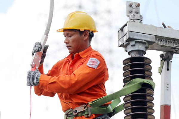 Bản tin kinh tế 22/11: Biểu giá điện mới; giảm thời gian cấp phép xây dựng