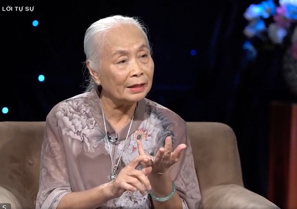 NSƯT Ngọc Thoa - bà Liên 'Người thổi tù và hàng tổng' có cuộc sống ra sao ở tuổi hưu? - Ảnh 2.