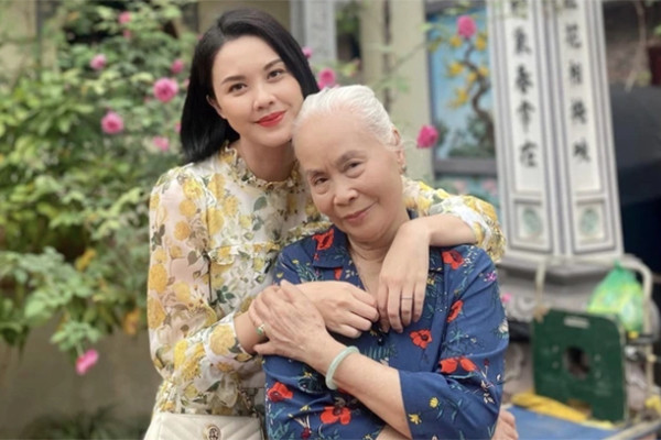 NSƯT Ngọc Thoa - bà Liên 'Người thổi tù và hàng tổng' có cuộc sống ra sao ở tuổi hưu? - Ảnh 5.