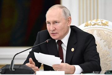 Ông Putin nói chính Ukraine từ chối đàm phán, Slovakia nêu điều kiện đàm phán