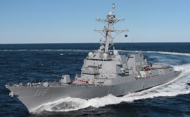Le navi da guerra americane hanno abbattuto una serie di droni suicidi nel Mar Rosso