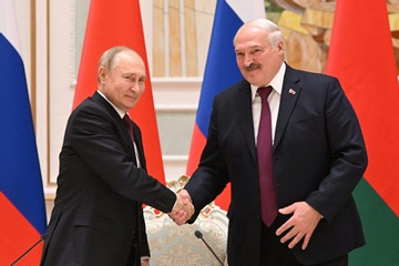 Tổng thống Putin tới Belarus họp bàn với liên minh quân sự CSTO