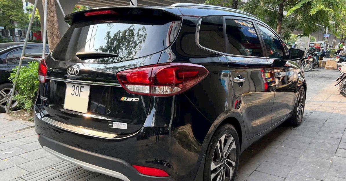 Đánh giá KIA Rondo sau 5 năm sử dụng: Xe chất nhưng khó mua