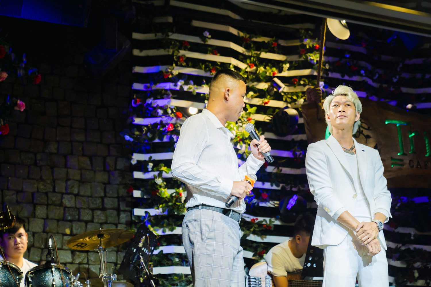 hiep ga va bui tuan.jpg