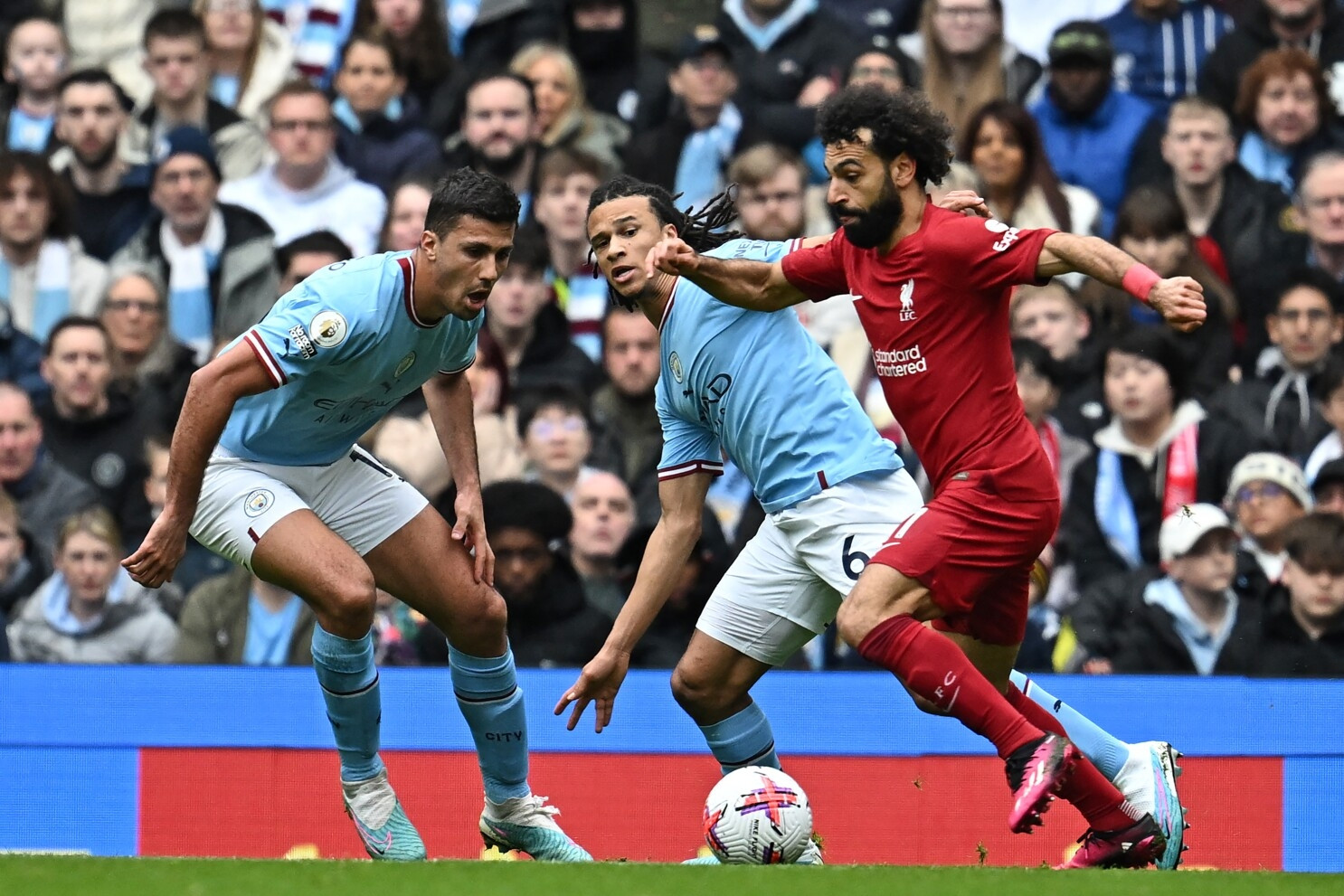 Lịch thi đấu bóng đá hôm nay 25/11/2023: Siêu kinh điển Man City vs Liverpool