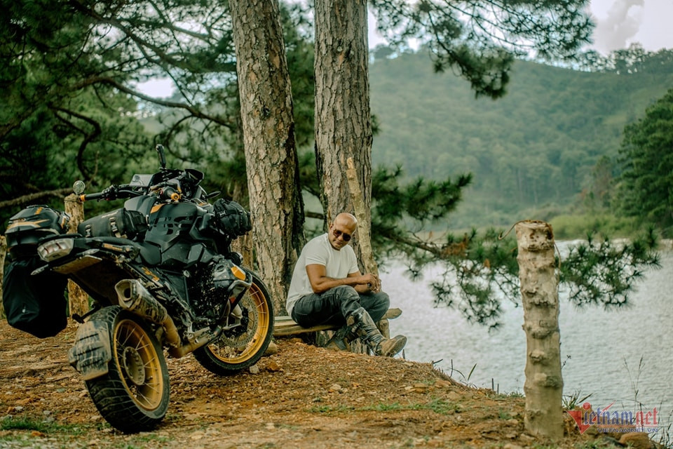 Sri Lankan motorist's 15 years of loving Vietnam’s roads