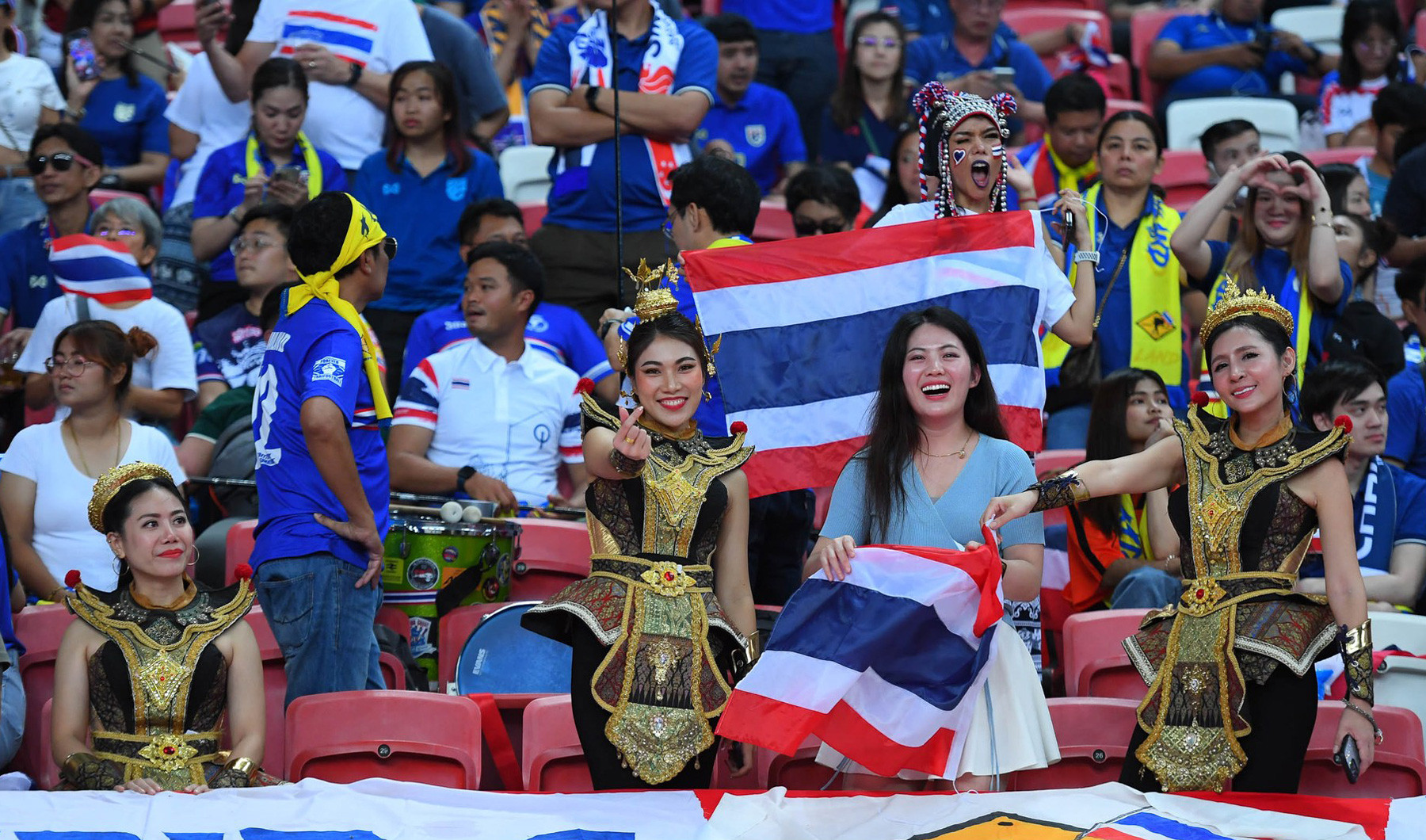 thai lan nguoi ham mo.jpg