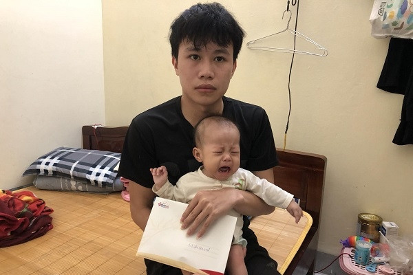 Trao hơn 57 triệu đồng đến bé Hoàng Bảo Châm