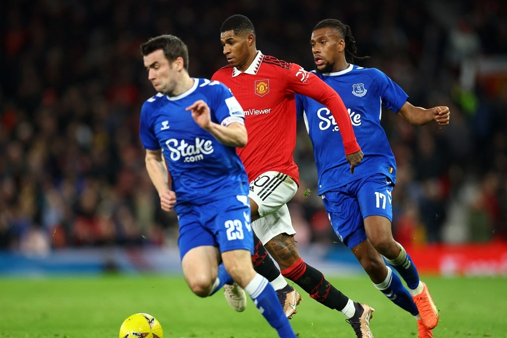 Lịch thi đấu bóng đá hôm nay 26/11/2023: MU xuất trận